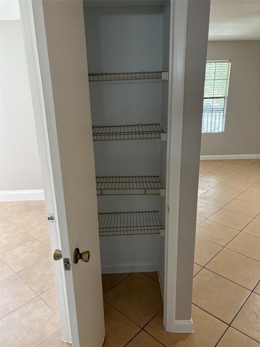 360 Lakepointe Dr #202 Property Photo 17
