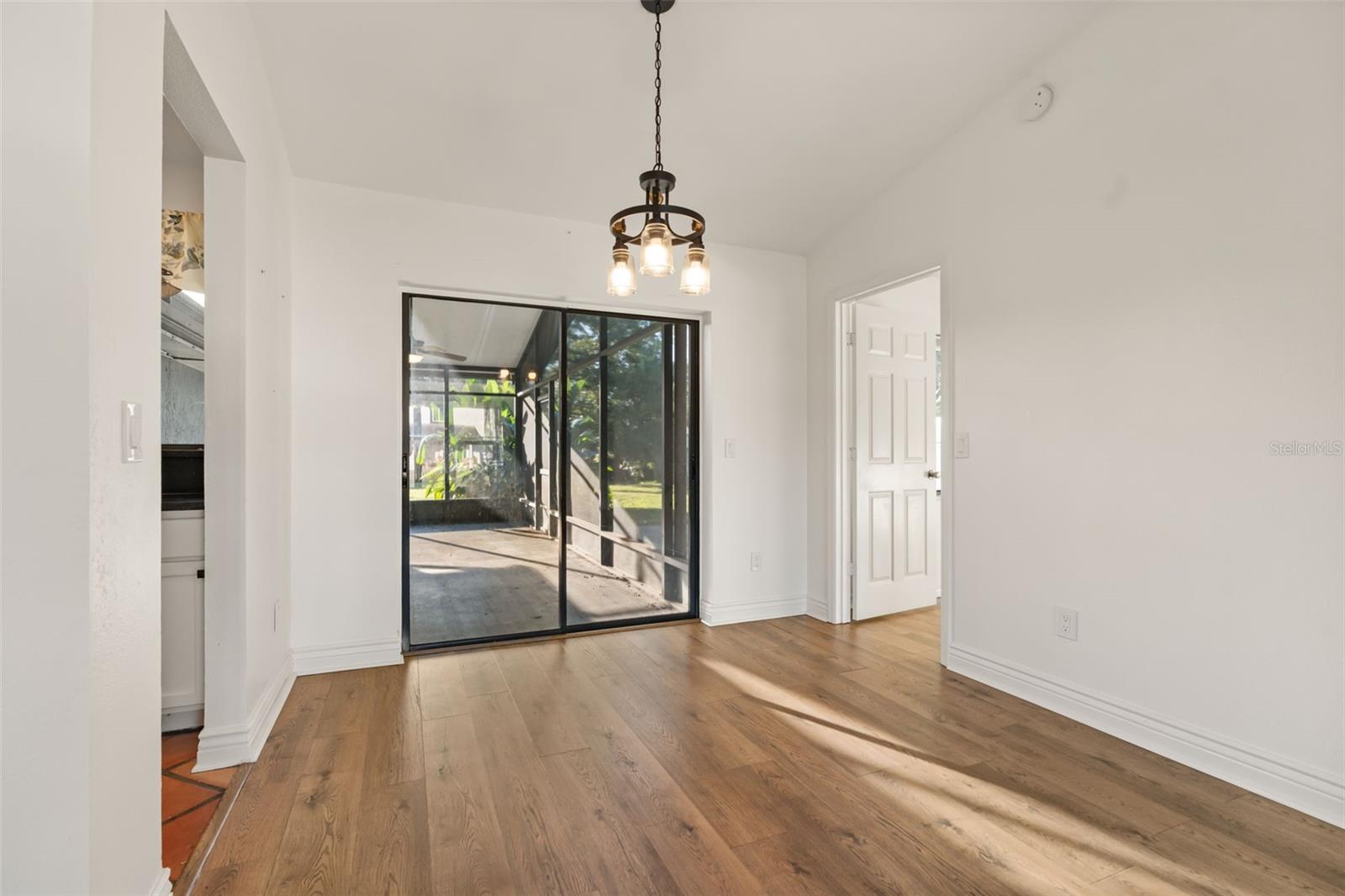 5125 Formby Dr Property Photo 5