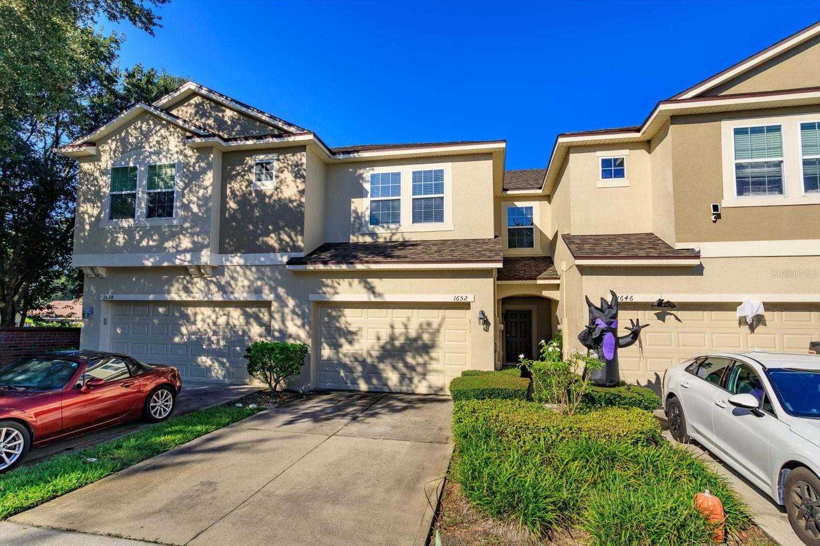 1652 PLUMERIA PL Property Photo 1