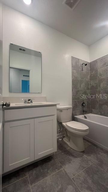3263 Laurent Loop Property Photo 14