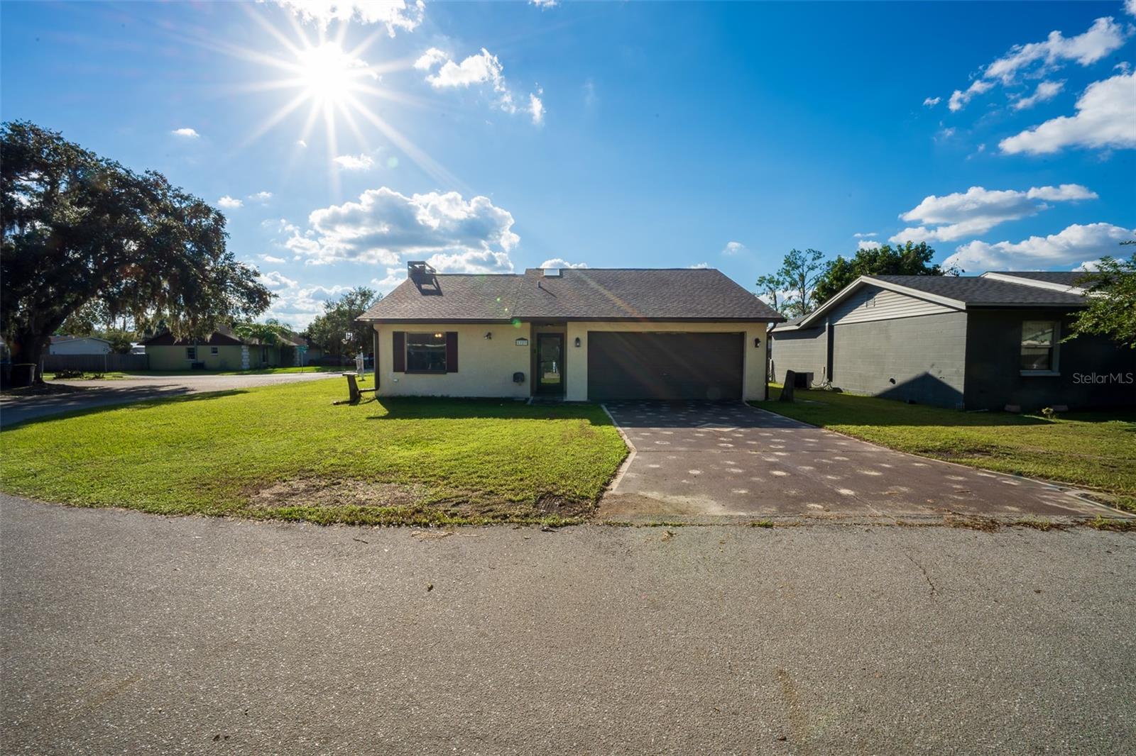 1327 WATERVIEW BLVD E Property Photo 1