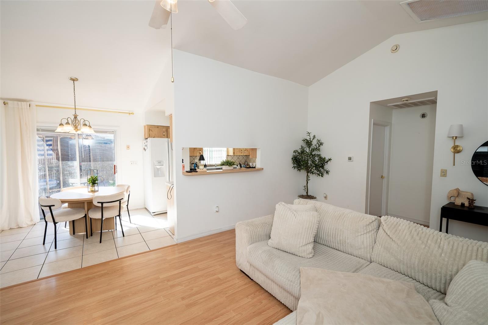 1327 Waterview Blvd E Property Photo 3