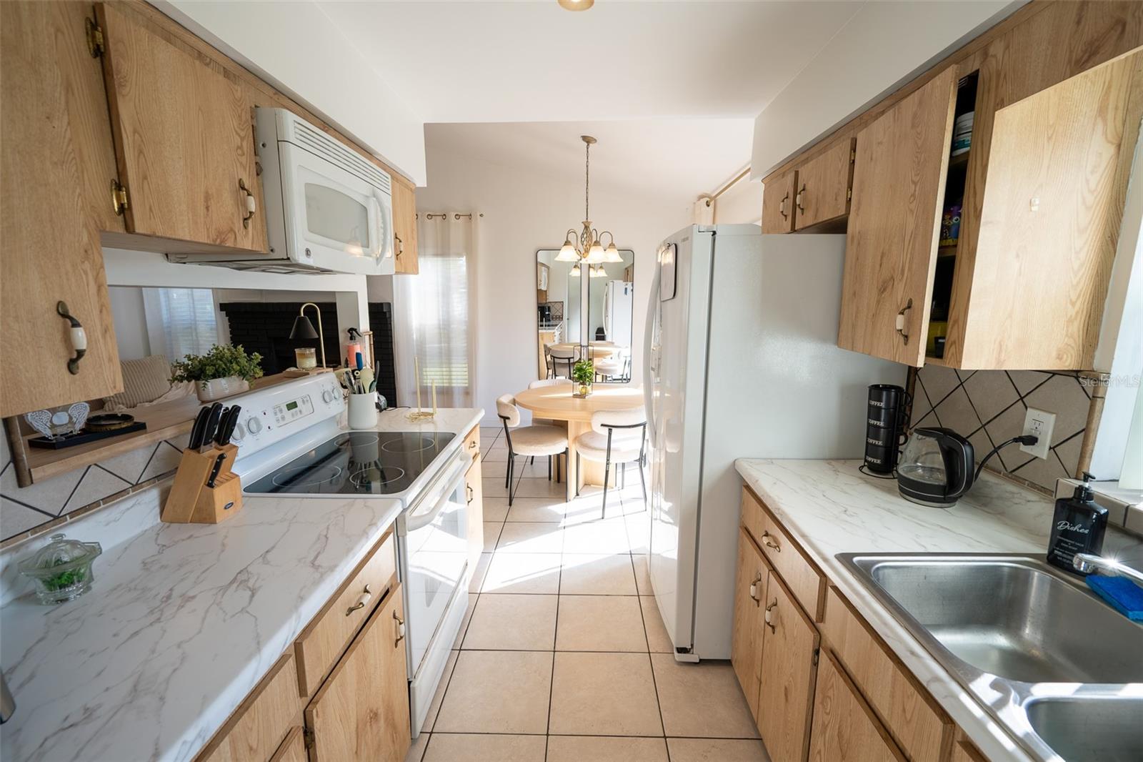 1327 Waterview Blvd E Property Photo 4