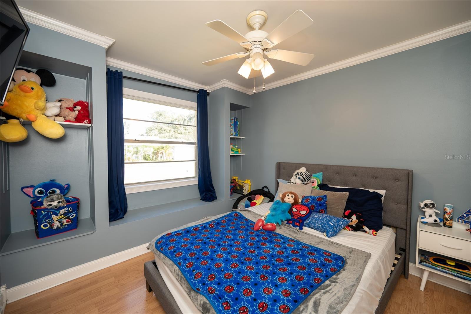1327 Waterview Blvd E Property Photo 6