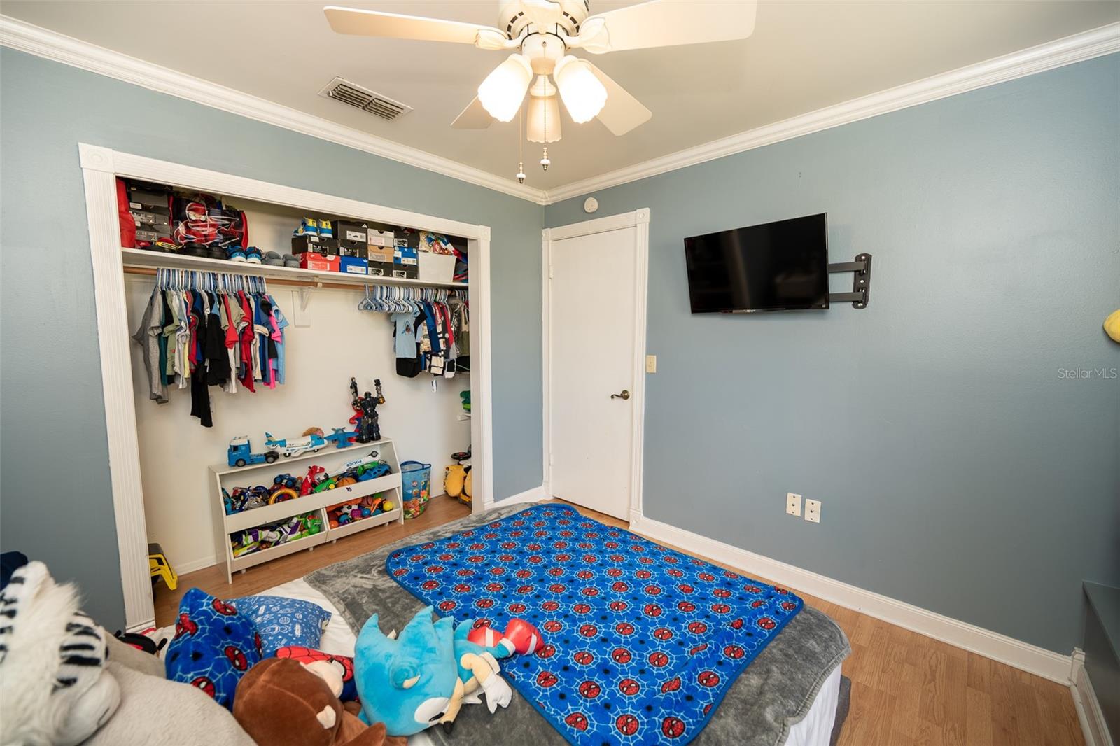1327 Waterview Blvd E Property Photo 7