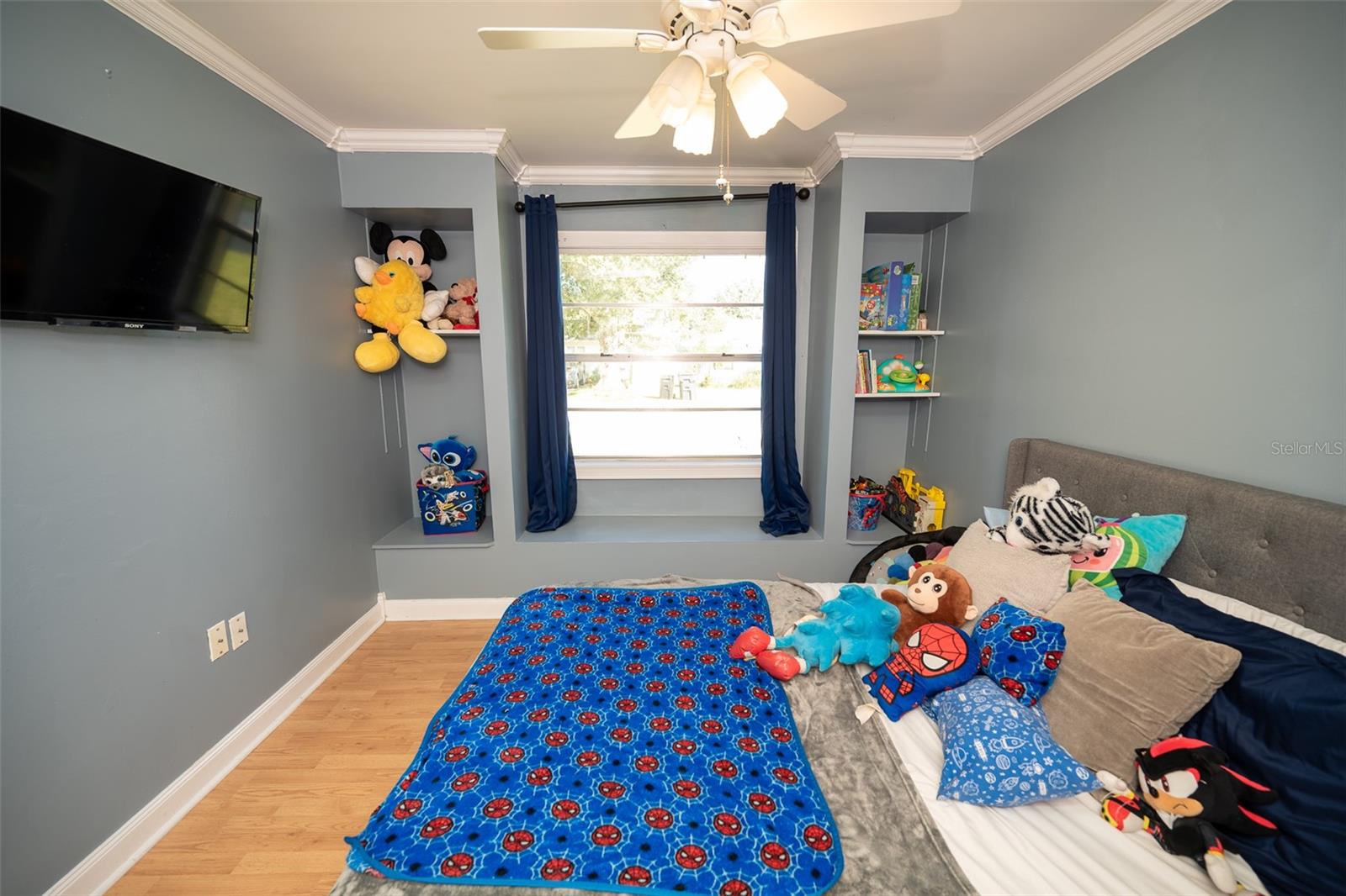 1327 Waterview Blvd E Property Photo 8