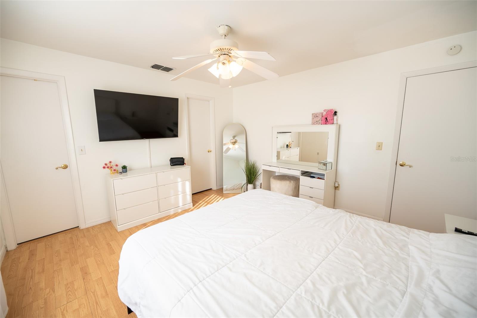 1327 Waterview Blvd E Property Photo 24