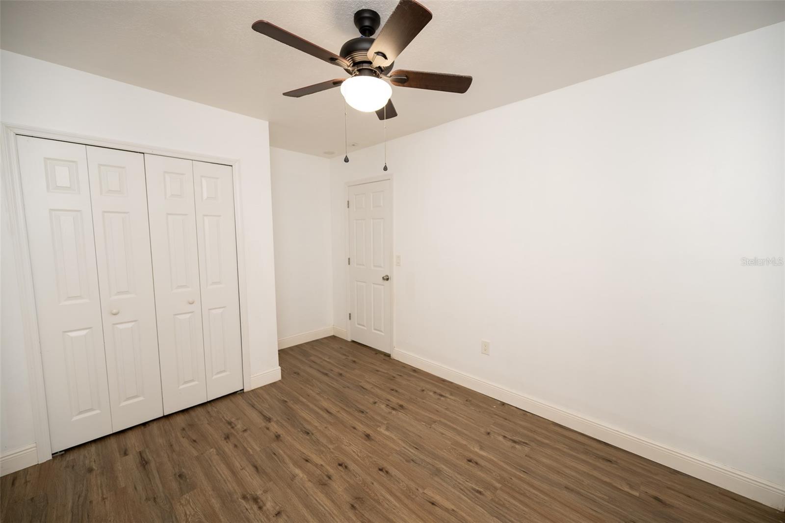 1327 Waterview Blvd E Property Photo 32