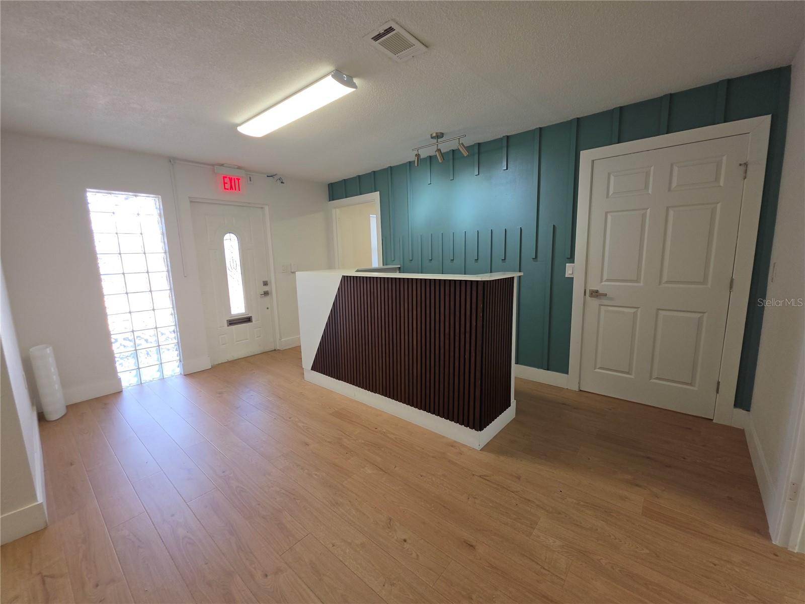 5350 Curry Ford Rd #building 2 Property Photo 6