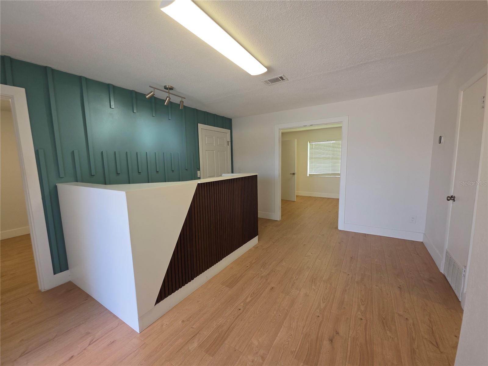 5350 Curry Ford Rd #building 2 Property Photo 7