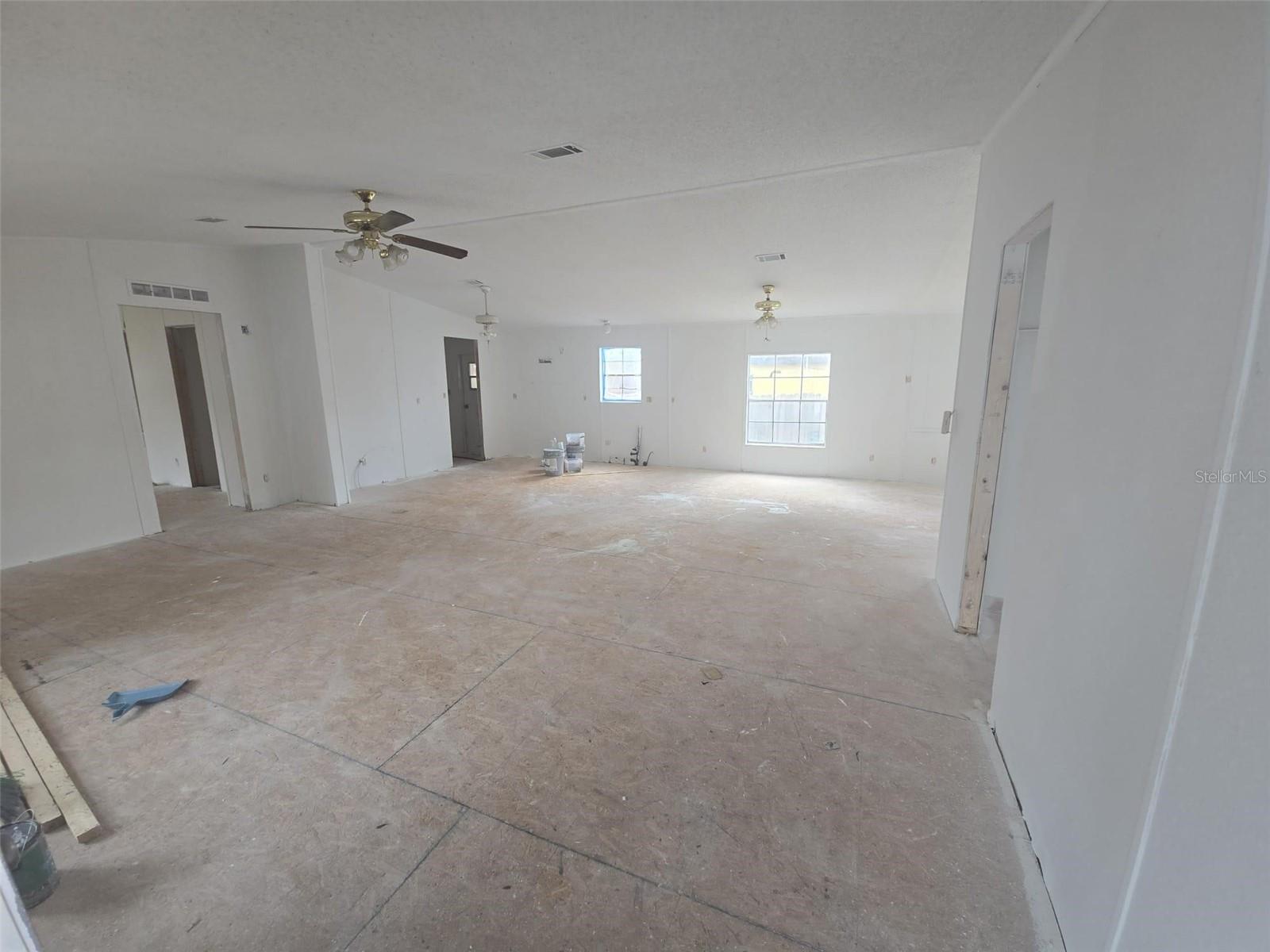 10012 Indiana St Property Photo 5
