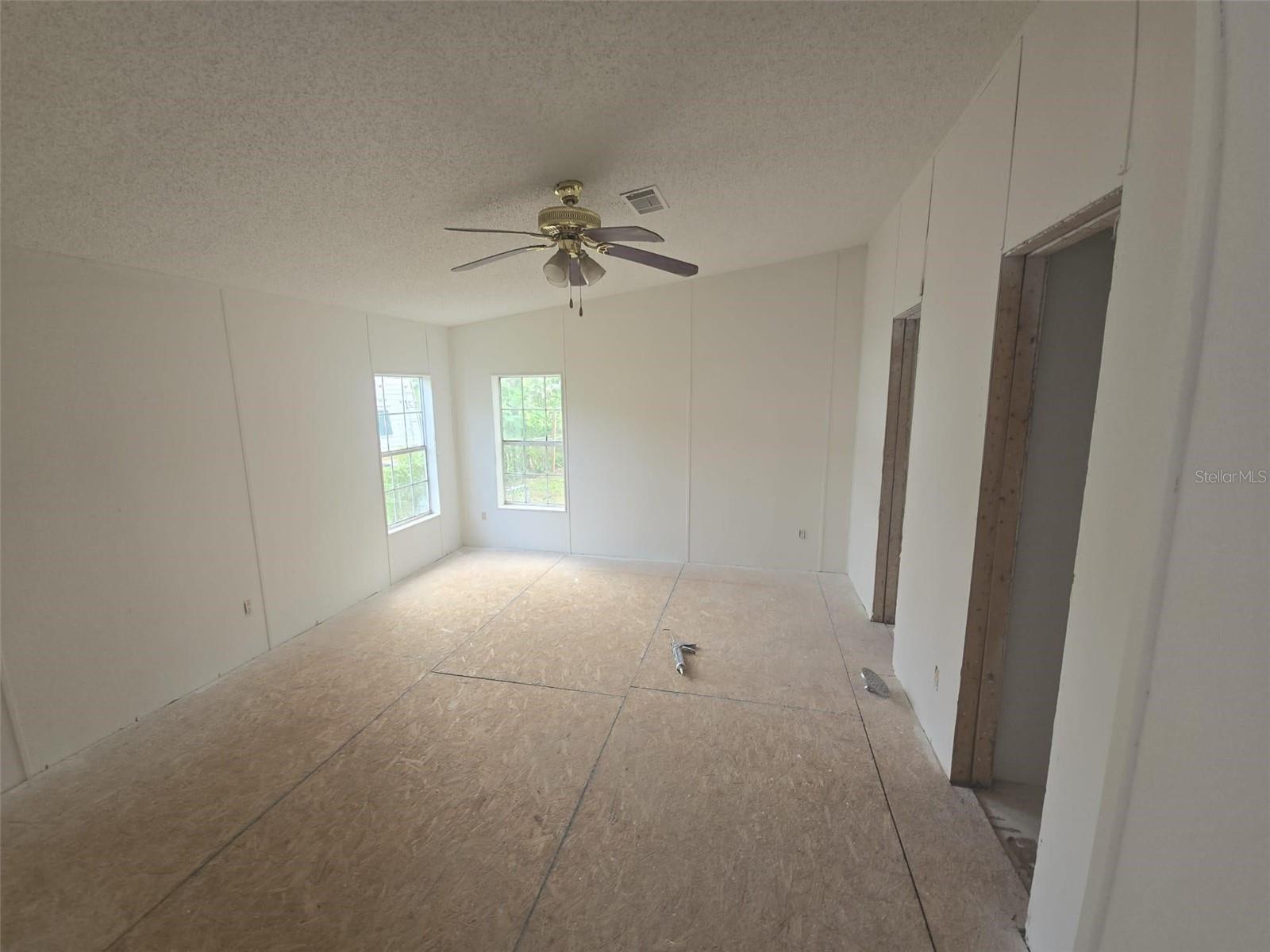 10012 Indiana St Property Photo 8