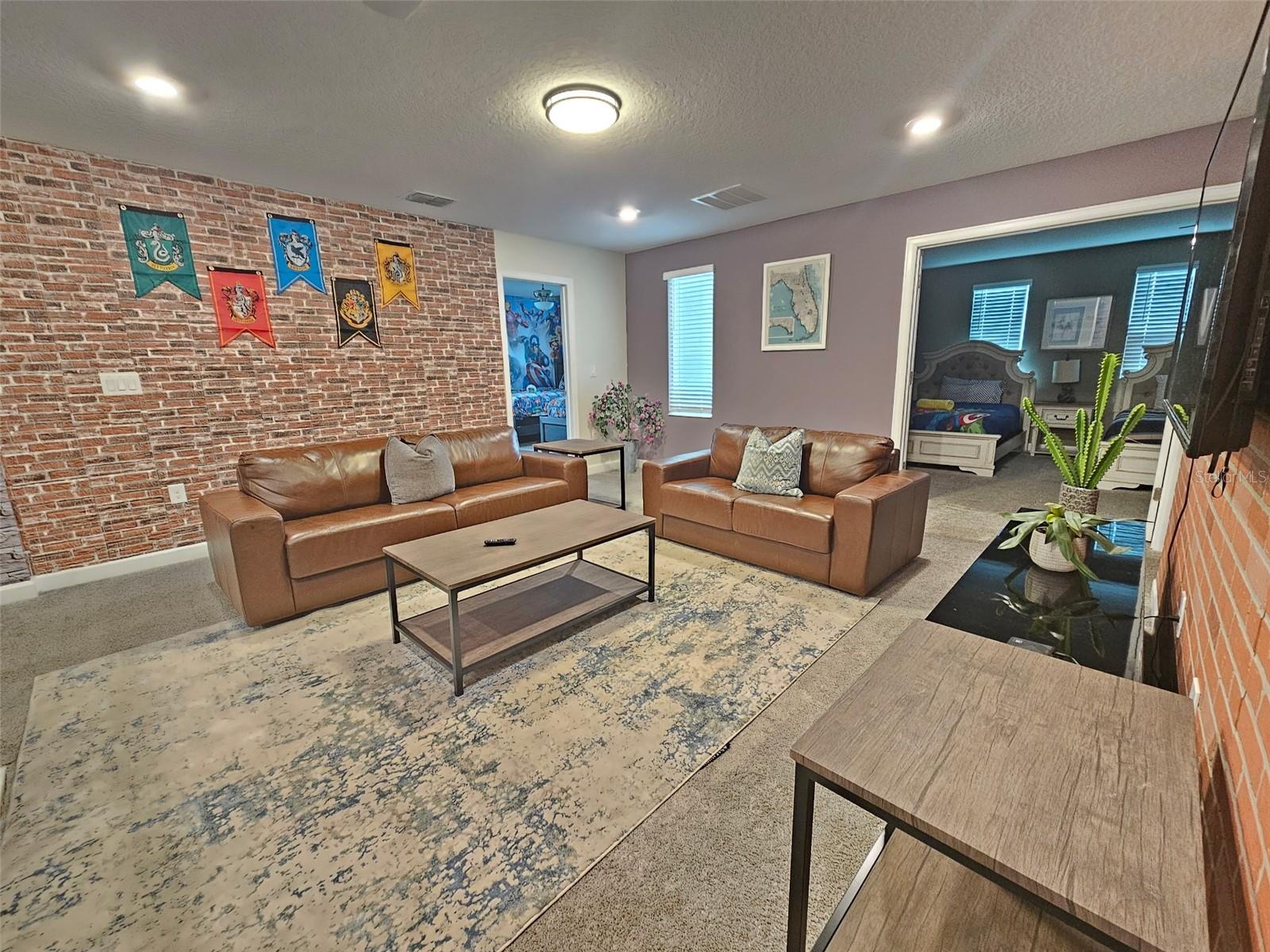 4557 Target Blvd Property Photo 16