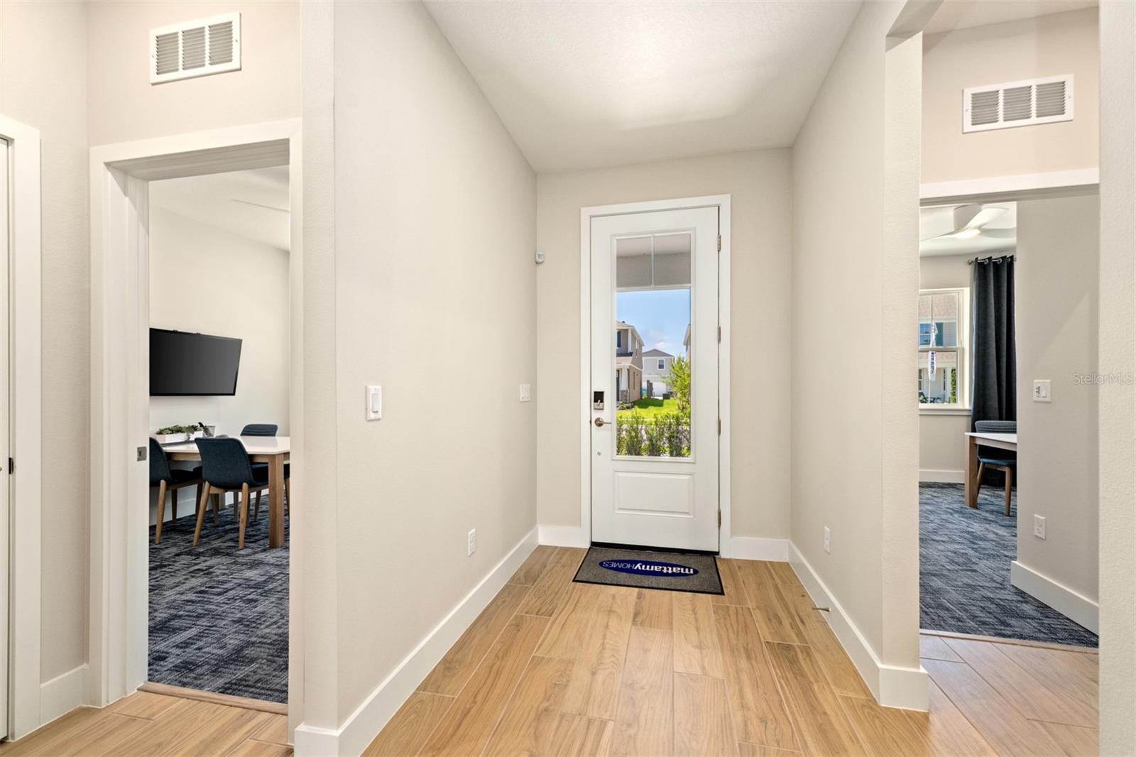 12446 Maritime St Property Photo 3