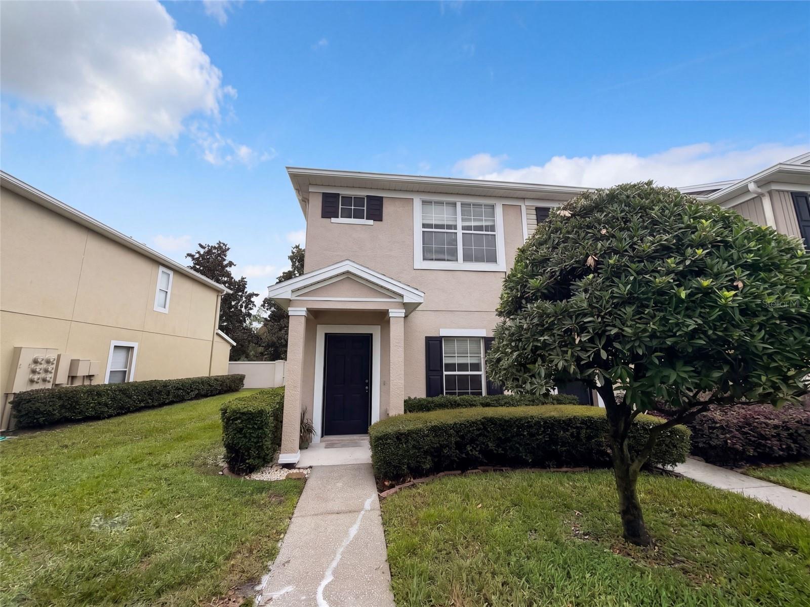 16315 SWAN VIEW CIR Property Photo 1