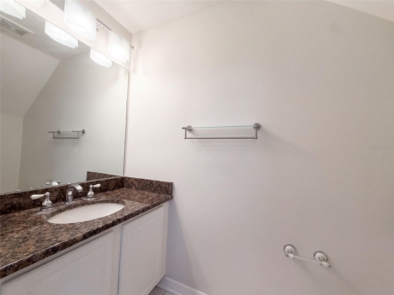 16315 Swan View Cir Property Photo 14