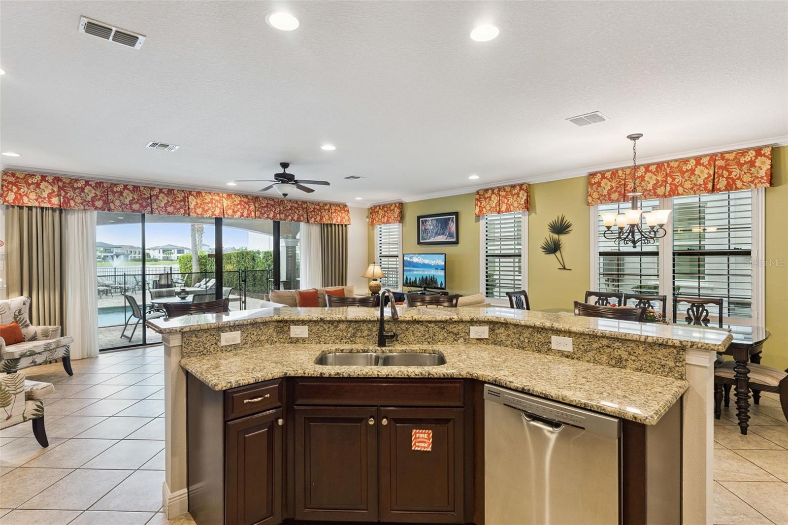 7816 Loxahatchee Ct Property Photo 16