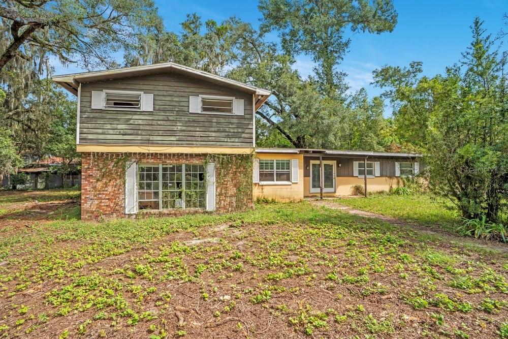 4711 Round Lake Rd Property Photo 1