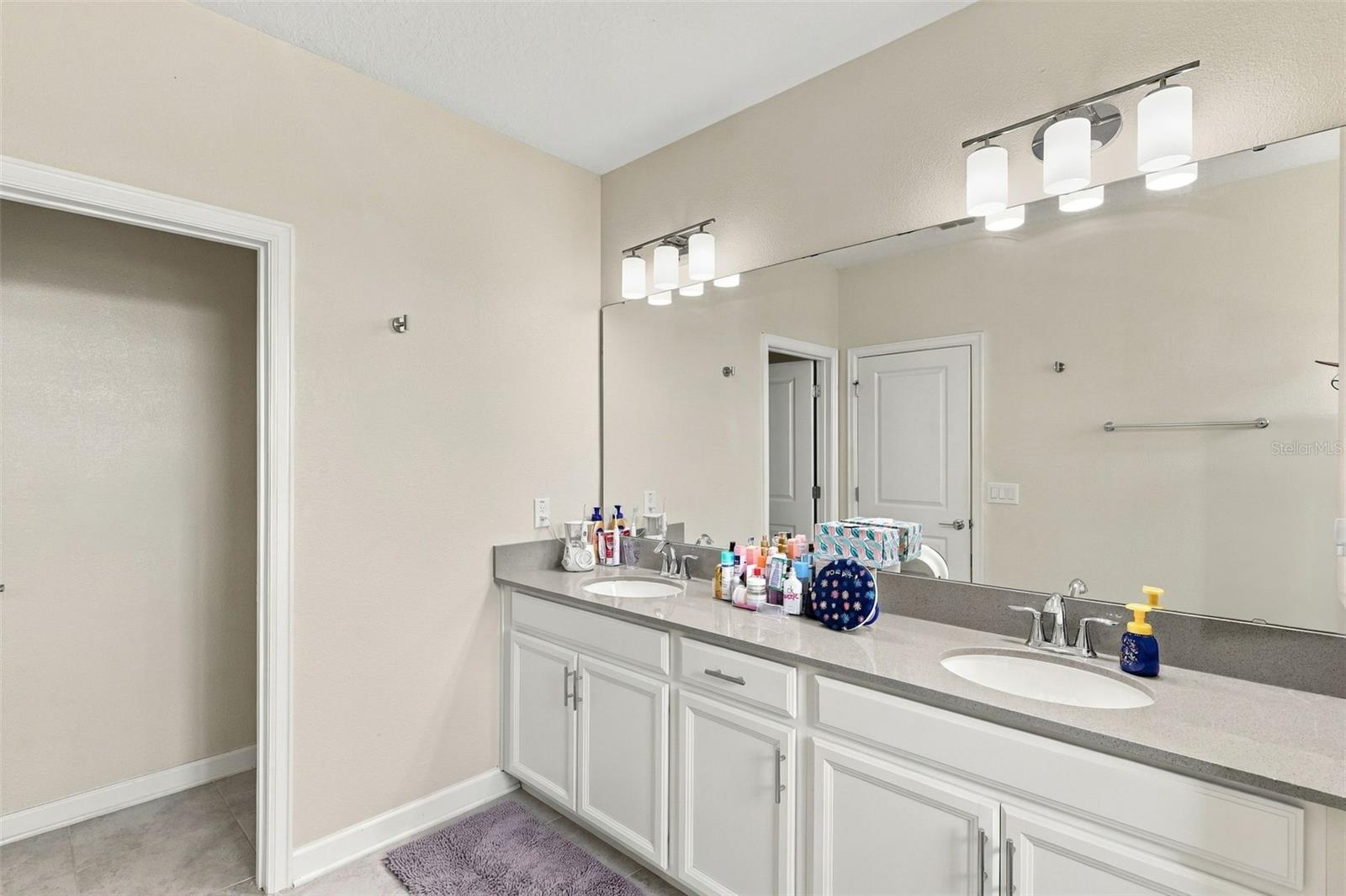 4686 Tribute Trl Property Photo 32