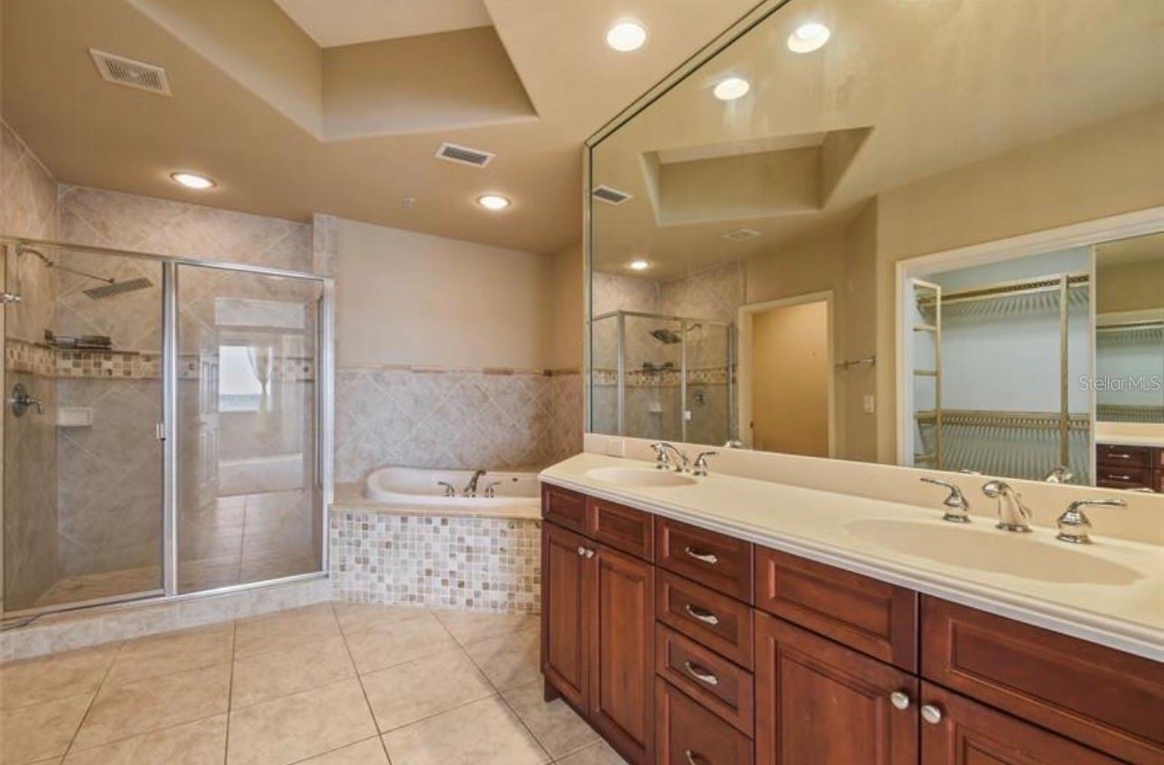 8743 The Esplanade #29 Property Photo 14