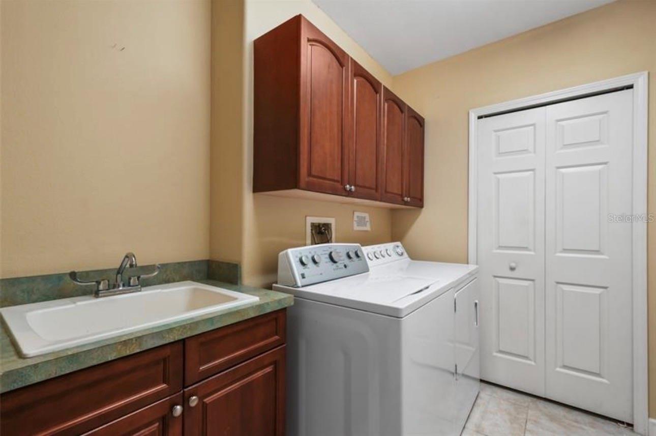 8743 The Esplanade #29 Property Photo 17
