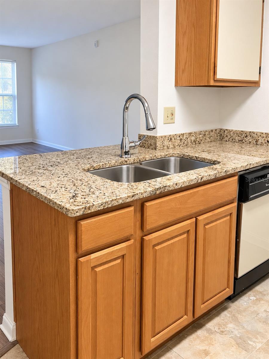 1033 S Hiawassee Rd #2625 Property Photo 6