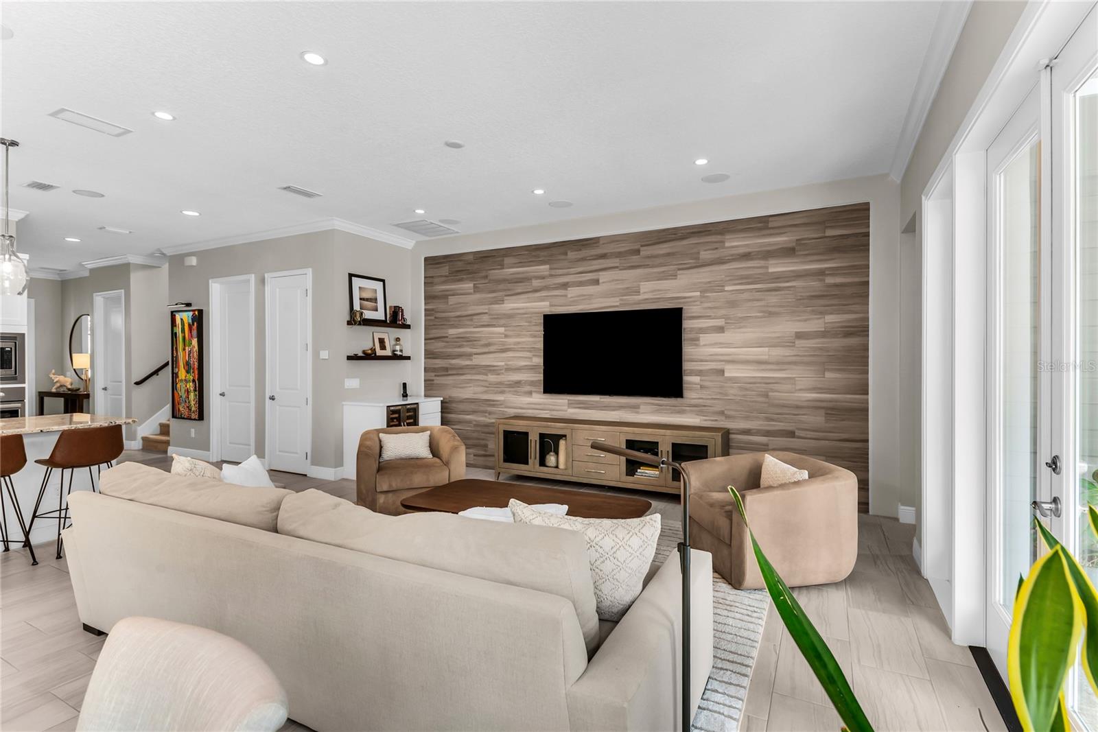 1206 Stetson St Property Photo 17