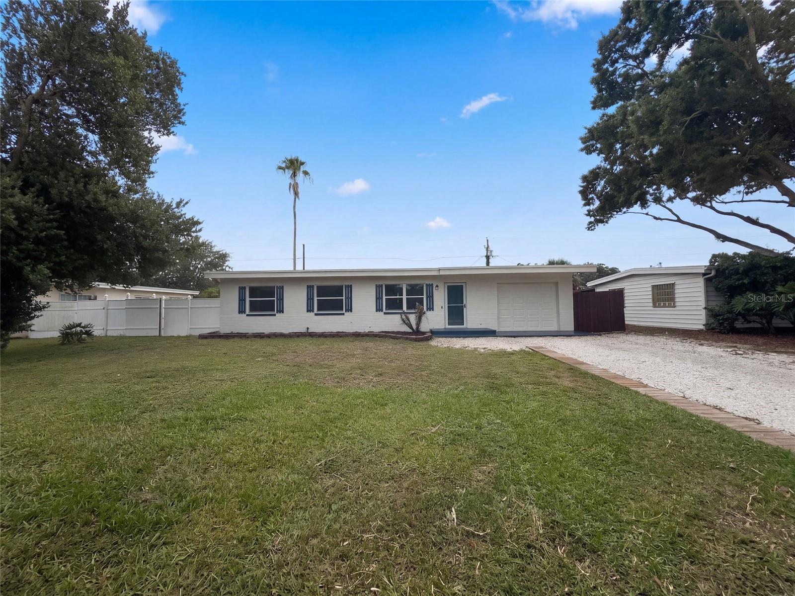 1371 Jeffords St Property Photo 1