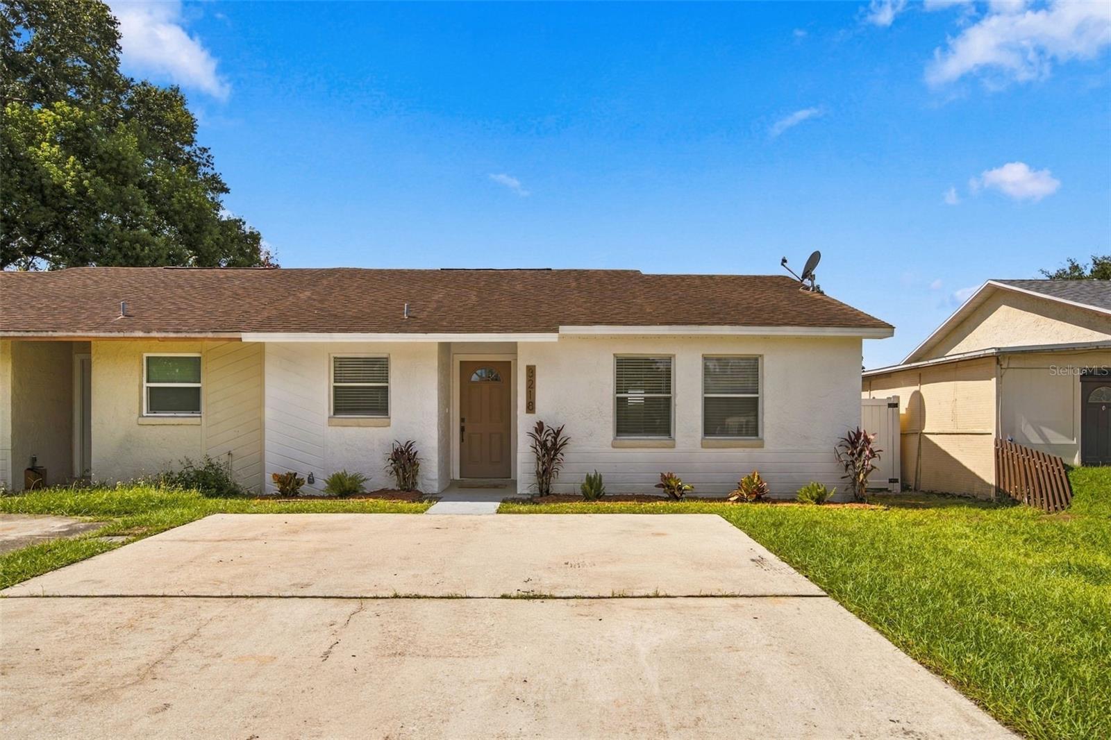 3218 REDDITT RD Property Photo 1