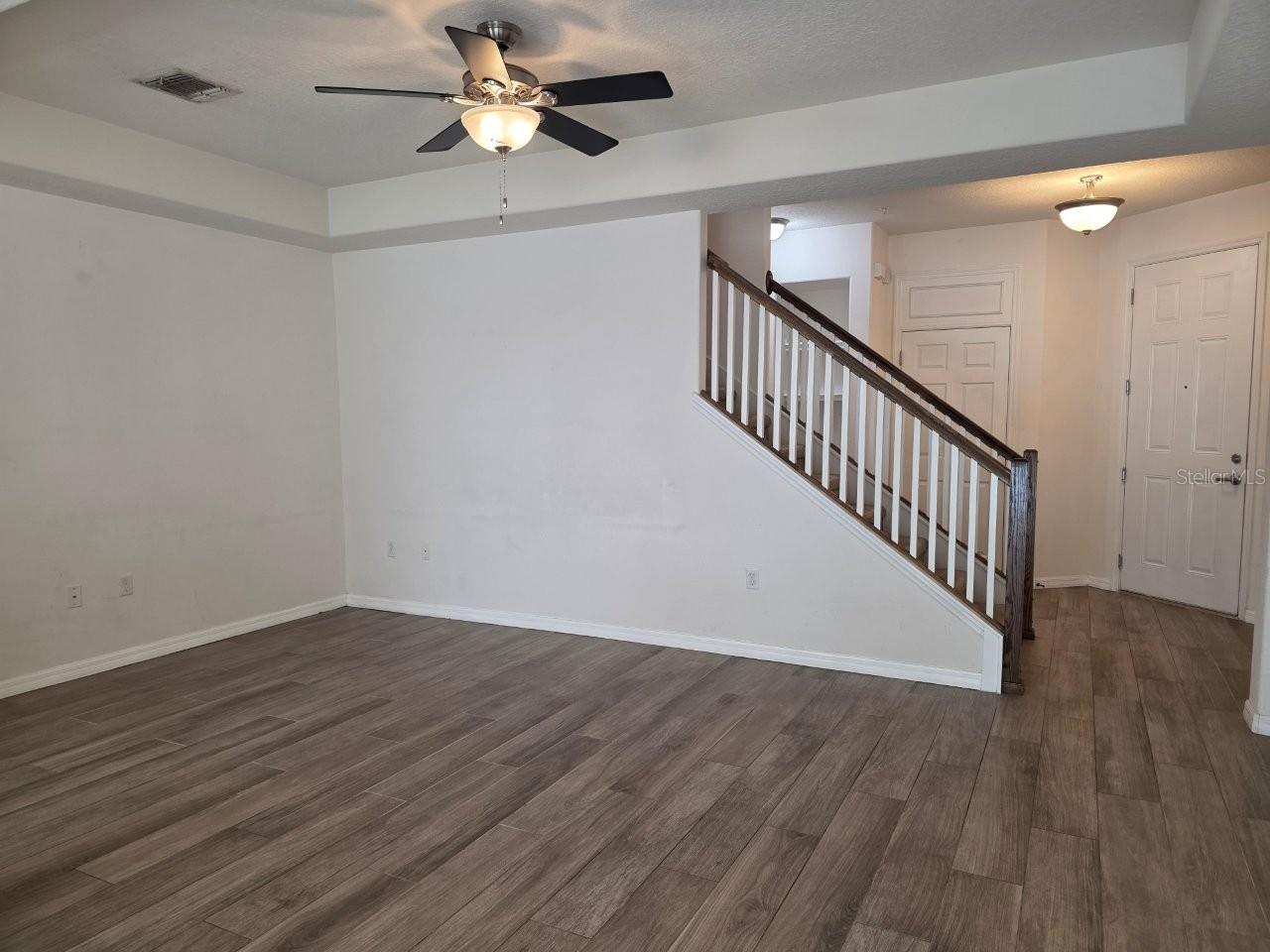 9481 Tawnyberry St Property Photo 10