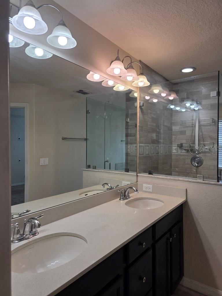 9481 Tawnyberry St Property Photo 14