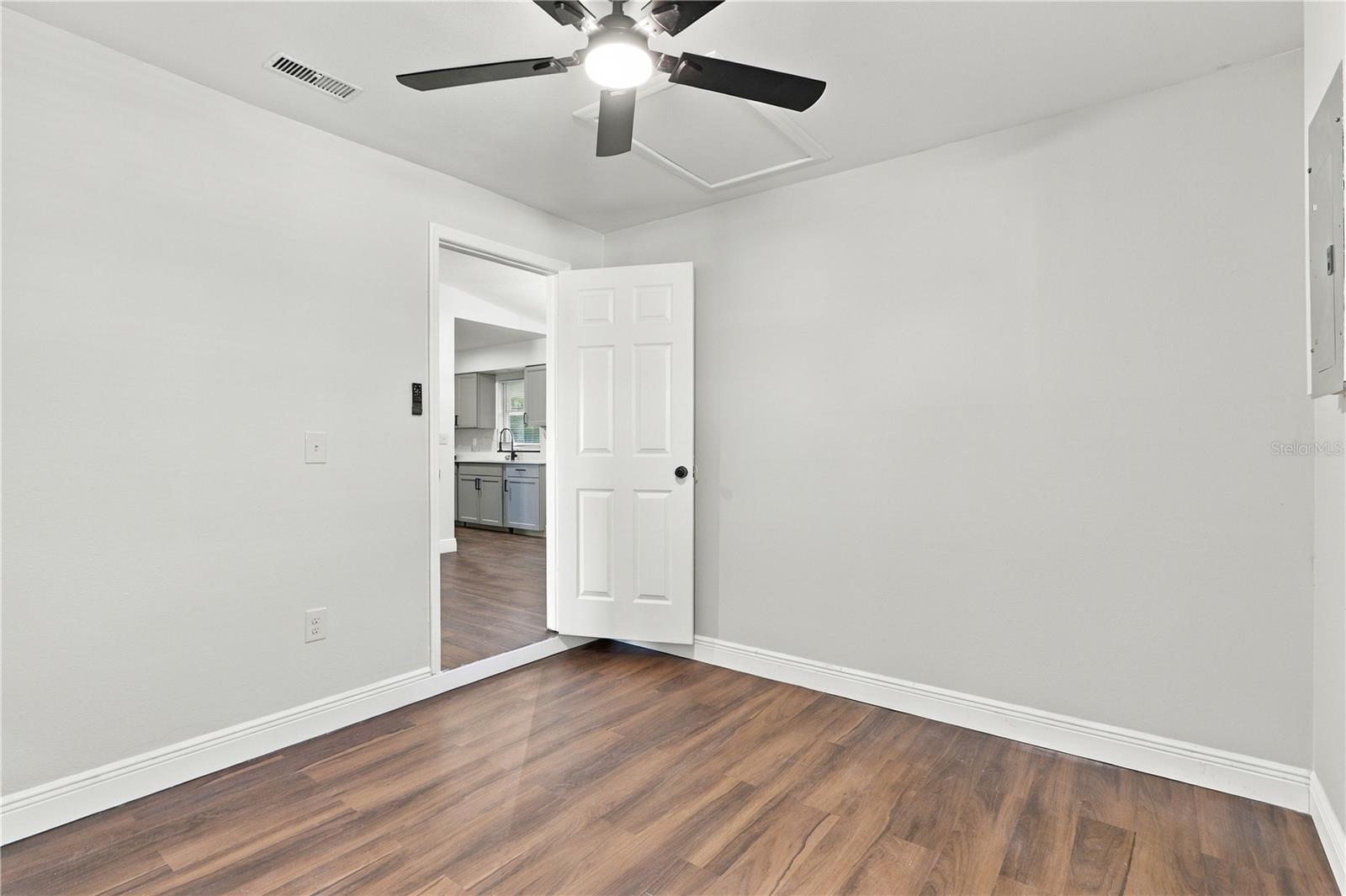 3610 Falling Leaf Ln Property Photo 18
