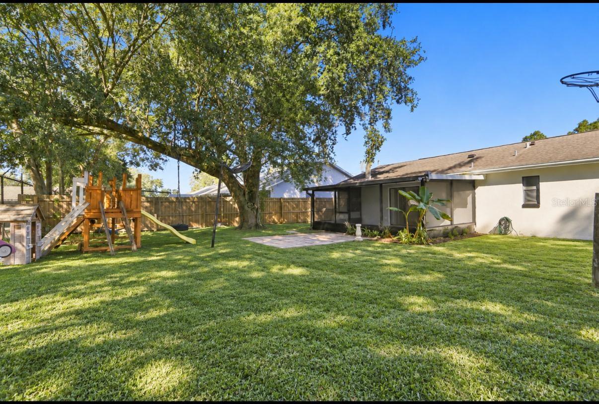 3610 Falling Leaf Ln Property Photo 28
