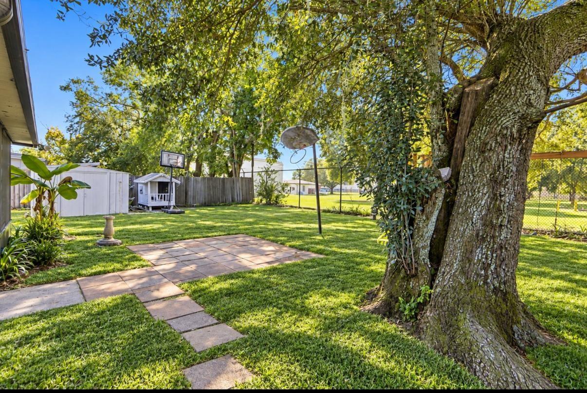 3610 Falling Leaf Ln Property Photo 29