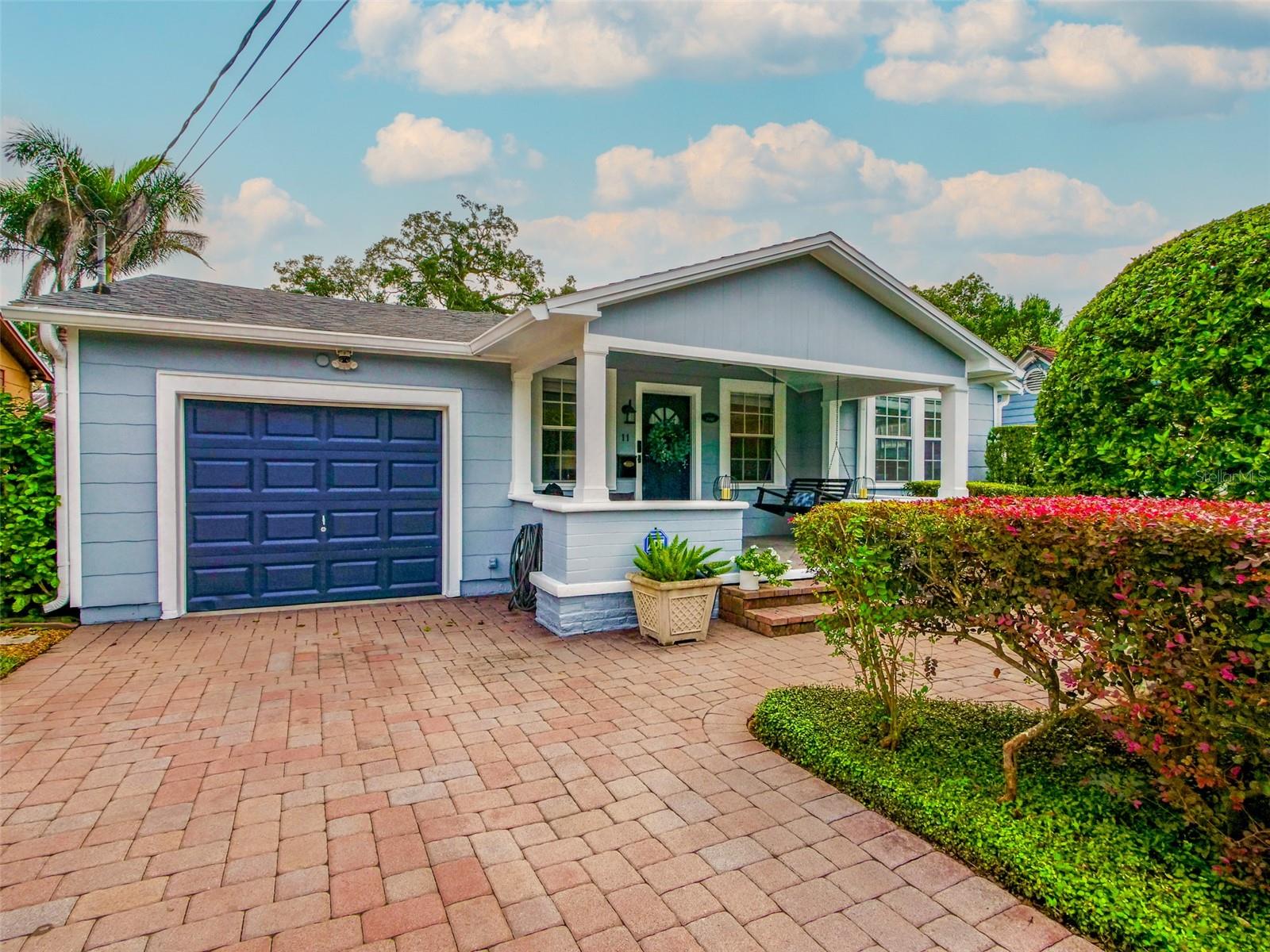 11 S Lawsona Blvd Property Photo 1
