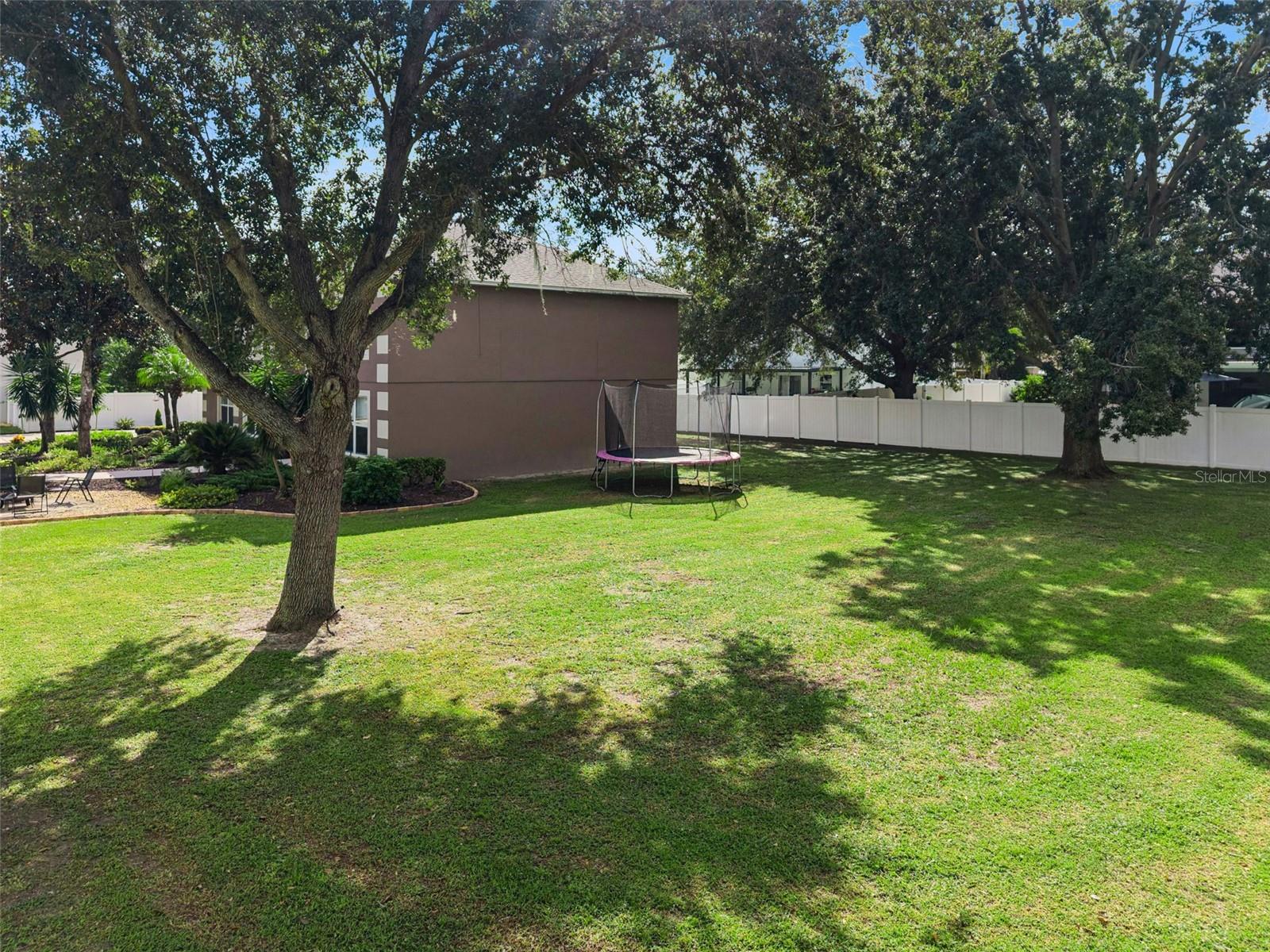 921 Westcliffe Dr Property Photo 26