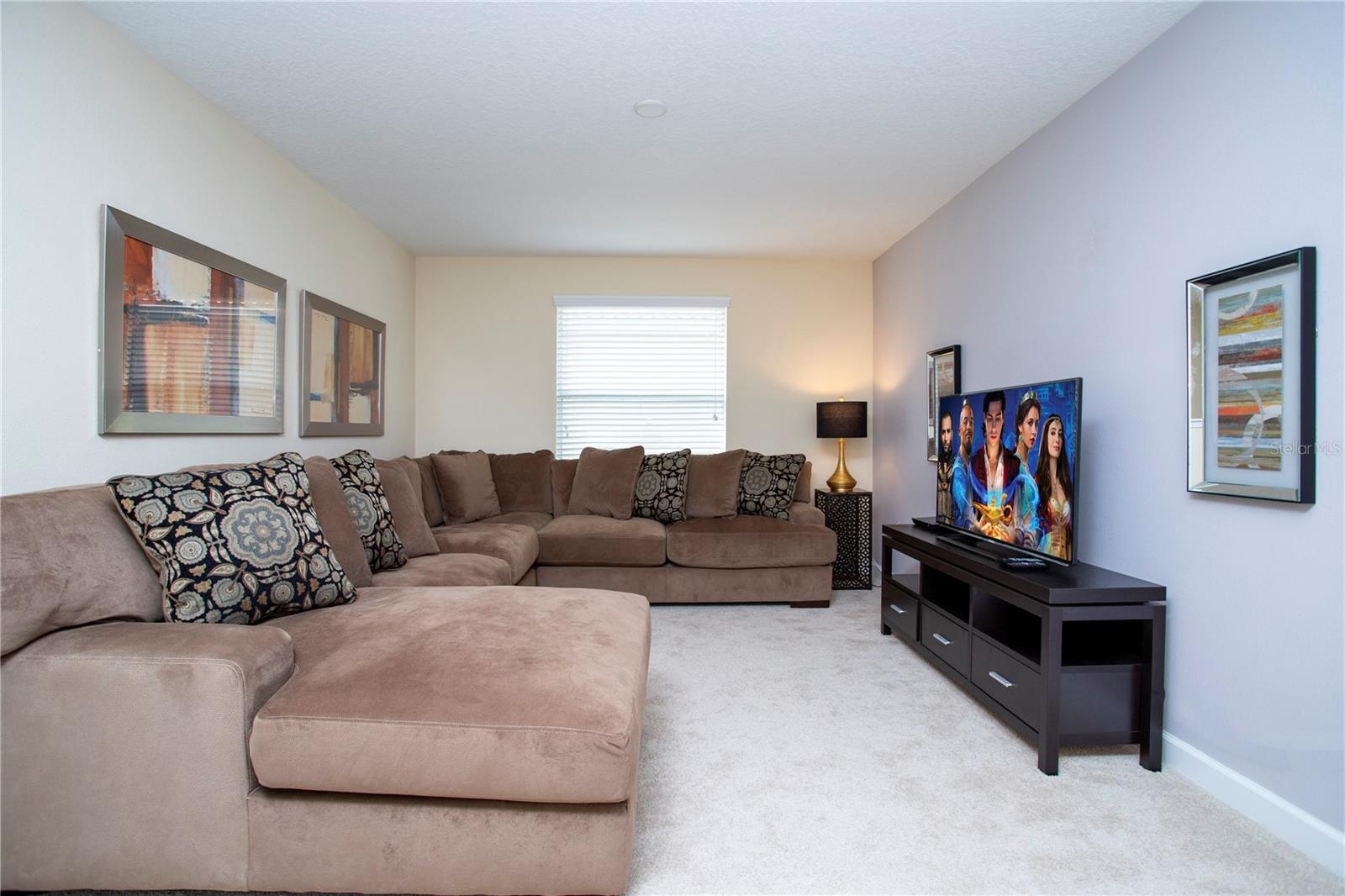 2928 Buccaneer Palm Rd Property Photo 2
