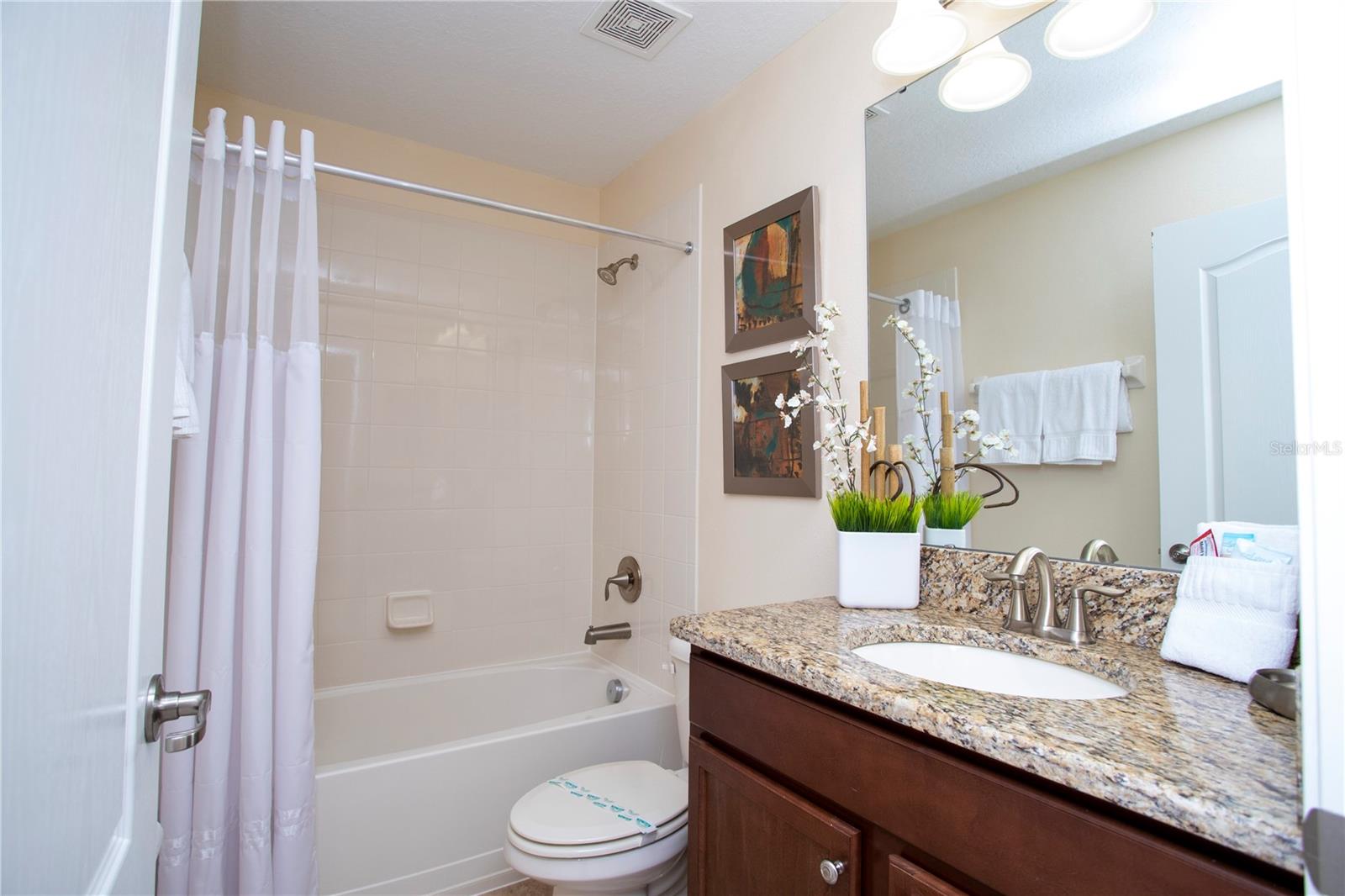 2928 Buccaneer Palm Rd Property Photo 38