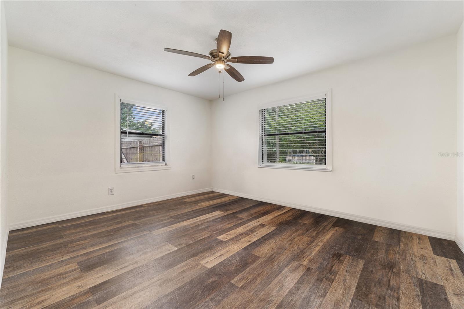 2040 E Triangle Dr Property Photo 13