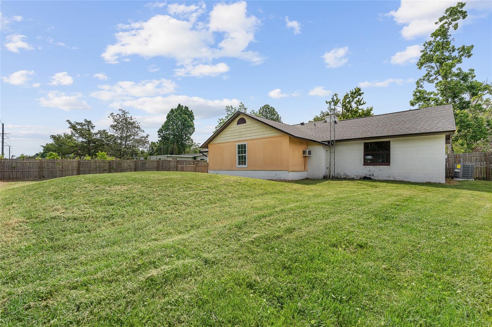 2040 E Triangle Dr Property Photo 20