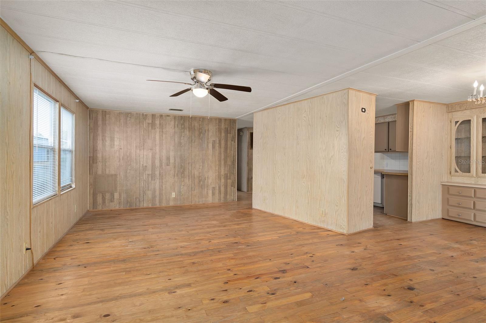 137 Pine Tree Dr Property Photo 11