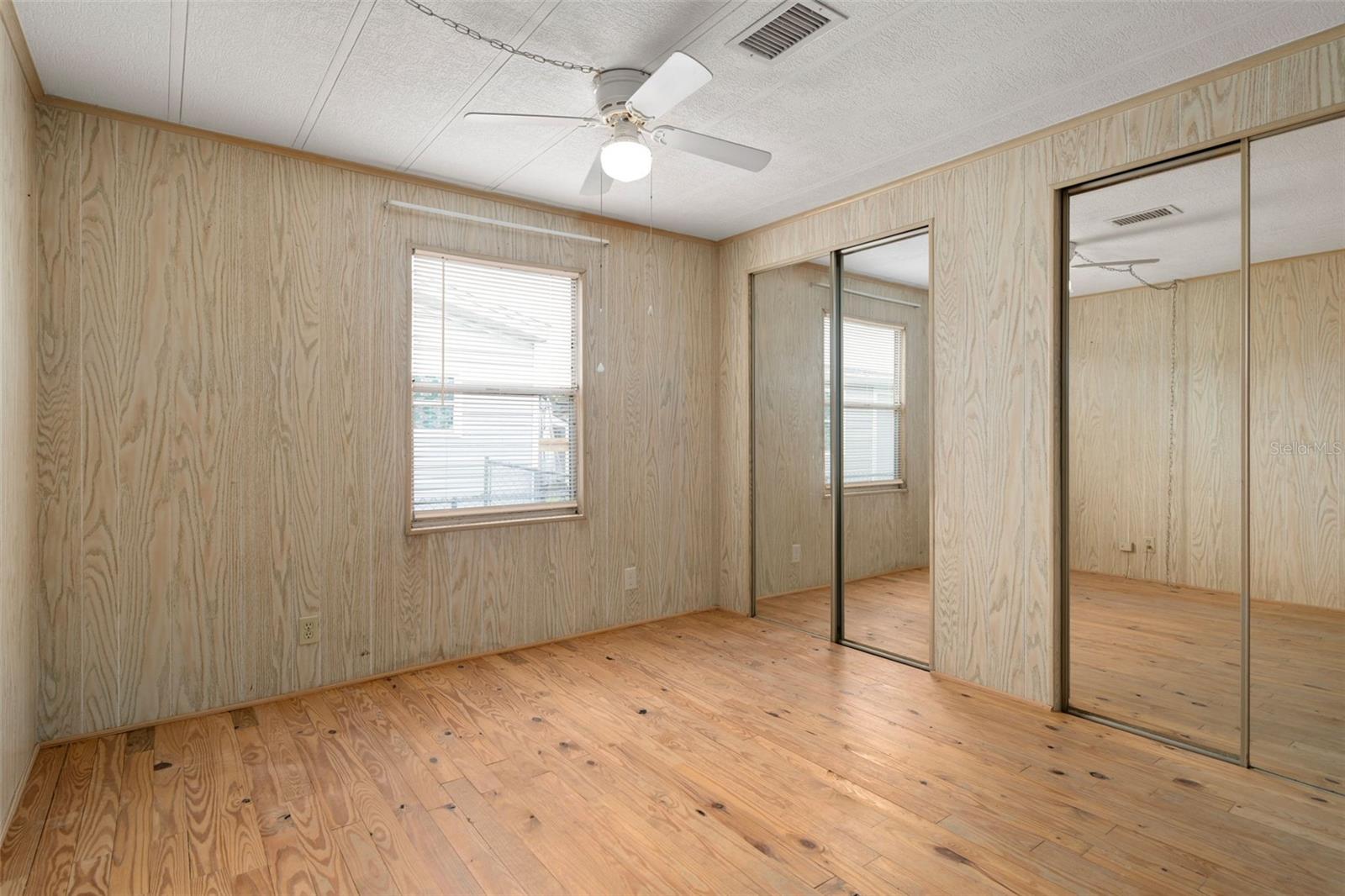137 Pine Tree Dr Property Photo 17