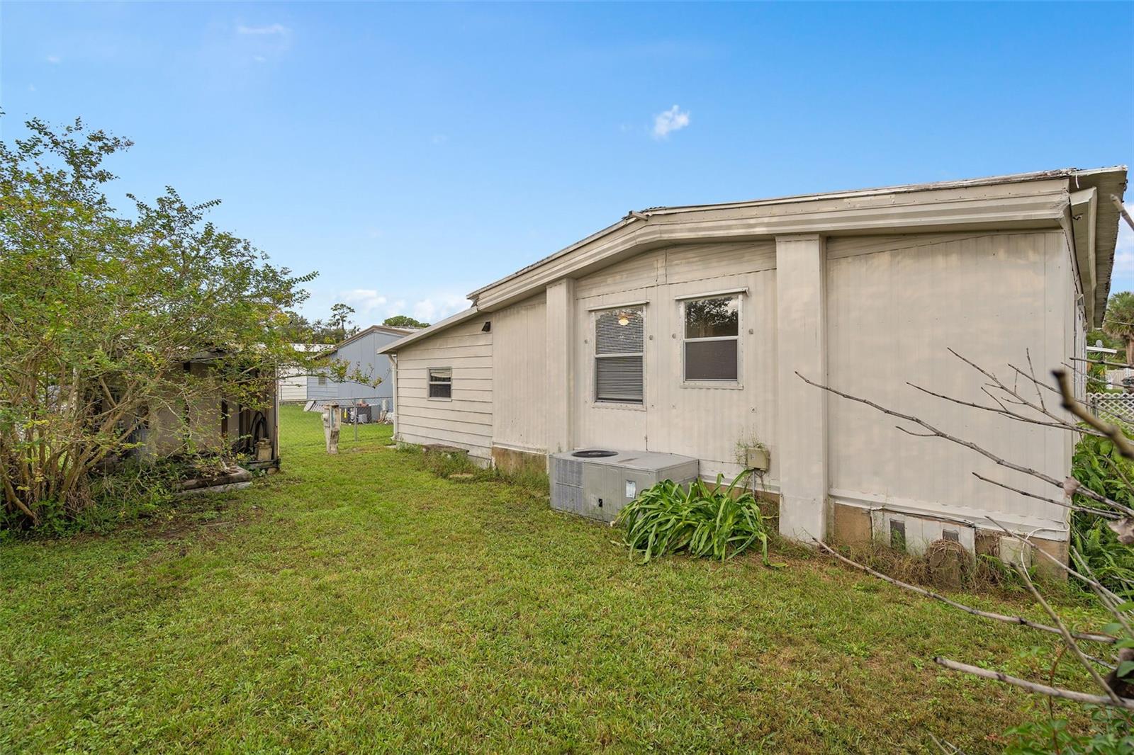 137 Pine Tree Dr Property Photo 26