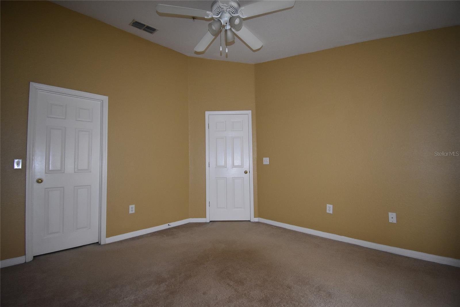 832 Grand Regency Pt #201 Property Photo 8