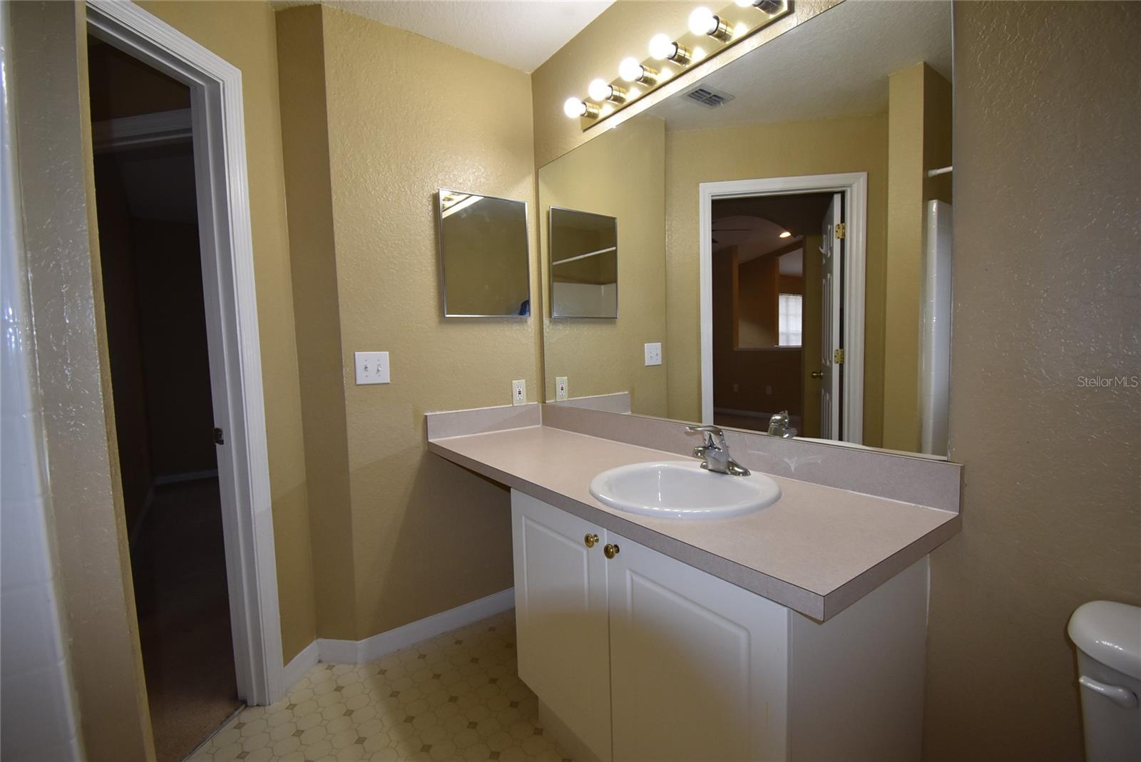 832 Grand Regency Pt #201 Property Photo 10