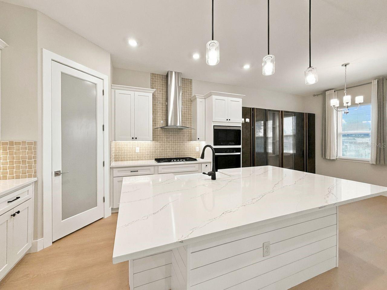 16008 Volterra Pt Property Photo 11