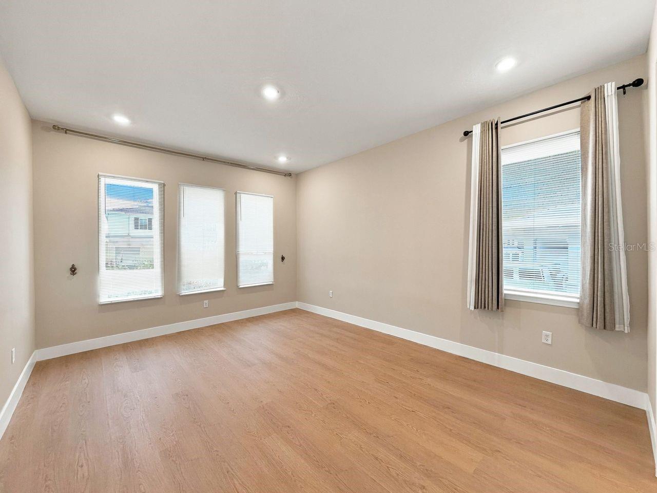 16008 Volterra Pt Property Photo 17
