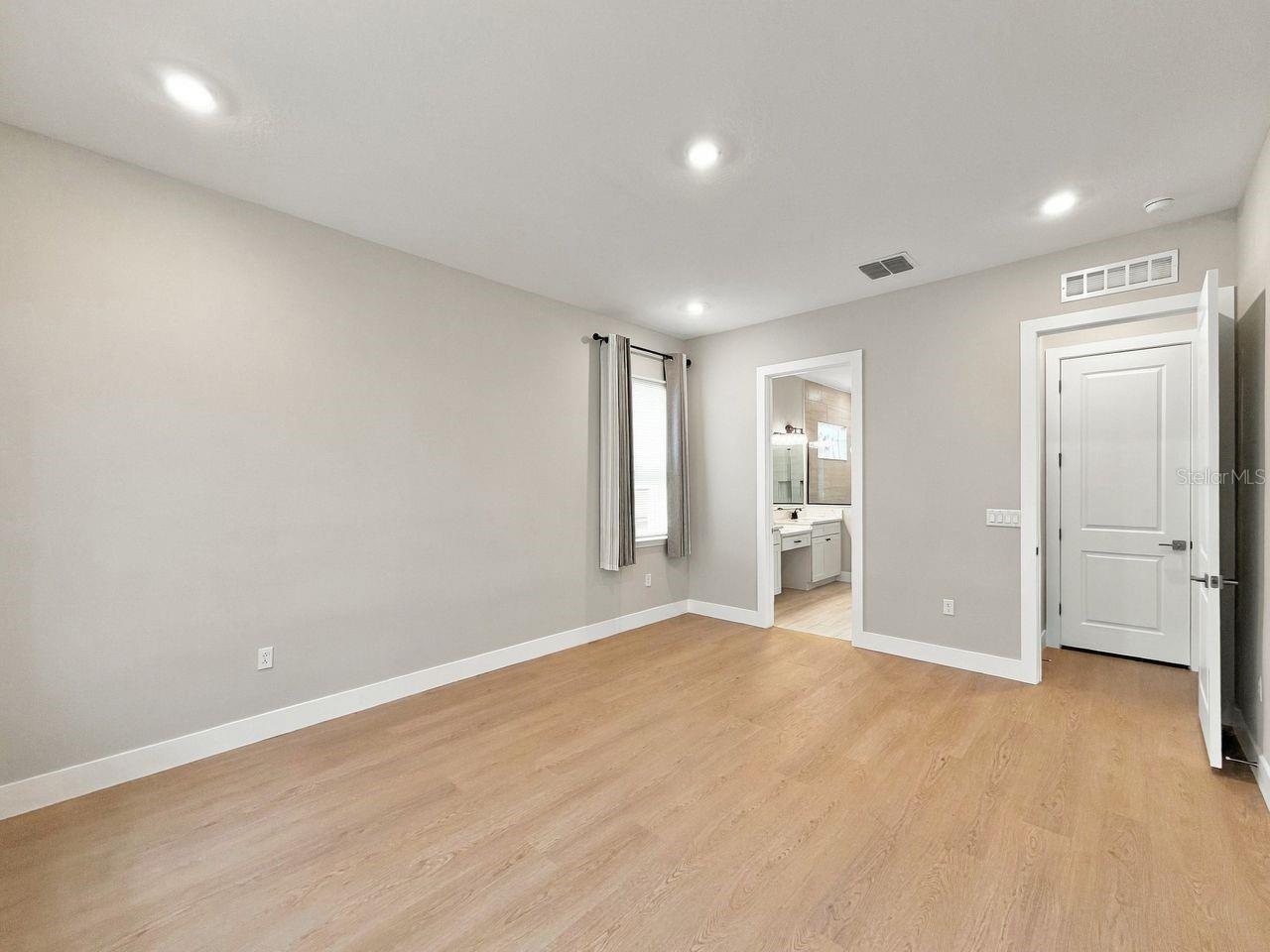 16008 Volterra Pt Property Photo 18