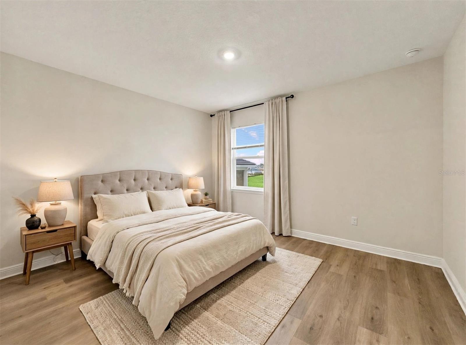 16008 Volterra Pt Property Photo 38