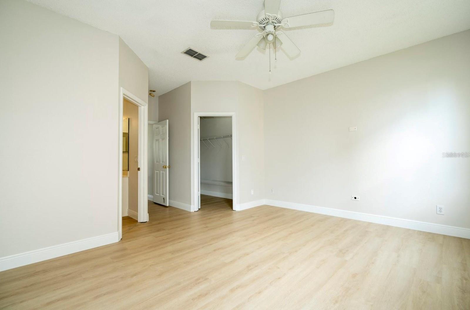 13827 Hawkeye Dr Property Photo 29